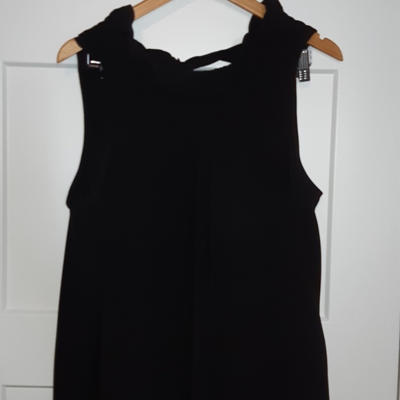 Black Sleeveless shirt with Tie on Back - Picture 1 of 4